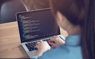 珠海 api php源码,下载的php源码怎么运行呢？
